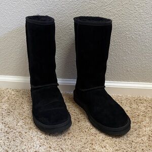 Koolaburra Black Suede Boots